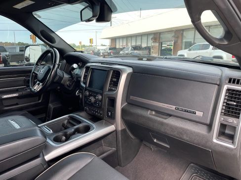 Used 2018 RAM 3500 Laramie Longhorn image 33