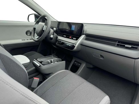 New 2026 Hyundai Ioniq 5 SE AWD/4WD image 15