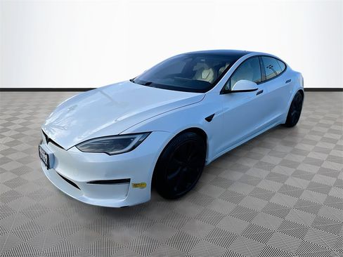 Used 2022 Tesla Model S image 3