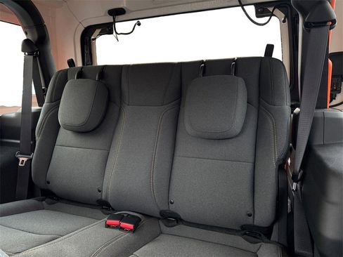Used 2025 Jeep Wrangler Sport image 14