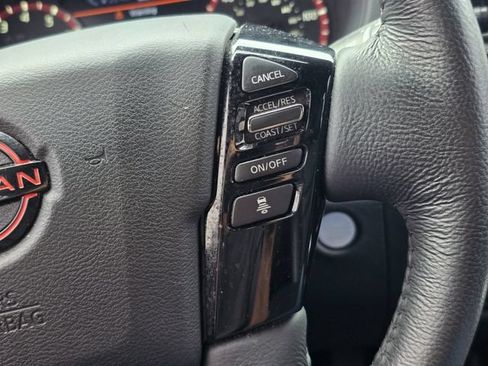 Used 2022 Nissan Frontier PRO-4X AWD/4WD image 35