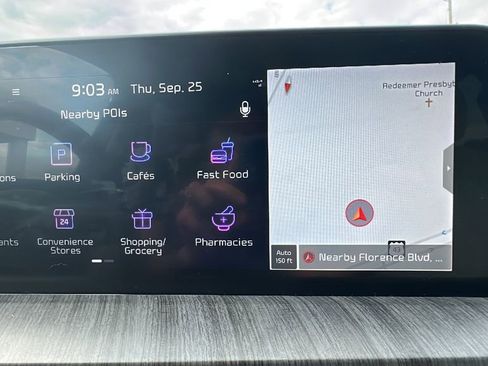 Used 2025 Kia Telluride EX w/ EX Captain's Chair Package image 32