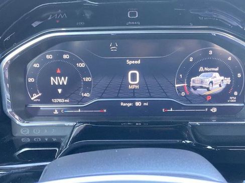 Used 2025 GMC Sierra 1500 SLT w/ SLT Premium Package image 7