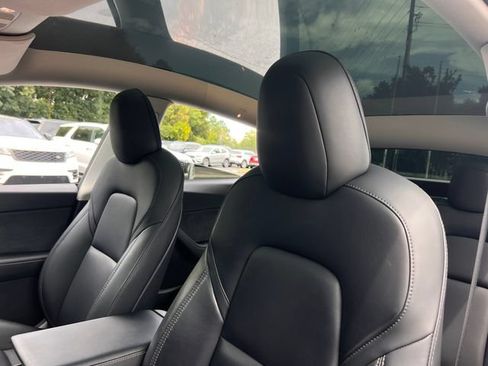 Used 2022 Tesla Model Y Performance AWD/4WD image 11