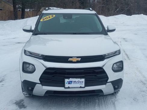 Used 2022 Chevrolet TrailBlazer LT w/ Driver Confidence Package image 2