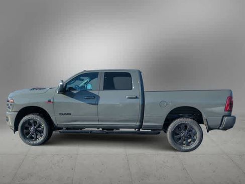 New 2026 RAM 2500 Laramie AWD/4WD image 5