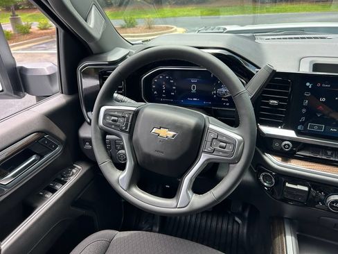 Used 2026 Chevrolet Silverado 2500 LT AWD/4WD image 28