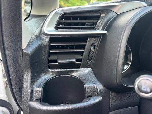 Used 2015 Honda Fit EX image 18