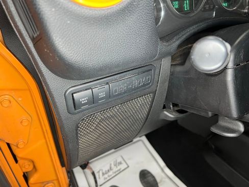 Used 2012 Jeep Wrangler Rubicon w/ Dual Top Group image 13