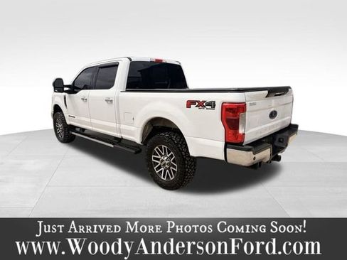 Used 2018 Ford F250 Lariat w/ Lariat Ultimate Package AWD/4WD image 4