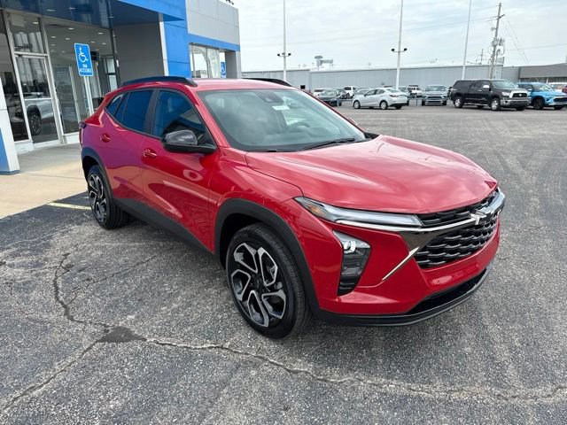 New 2026 Chevrolet Trax RS w/ Driver Confidence Package FWD image 9