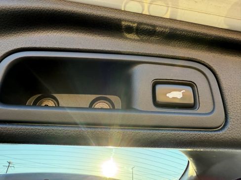 Used 2016 Honda Pilot Touring image 30