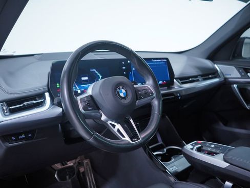 Used 2023 BMW X1 xDrive28i w/ Premium Package image 6