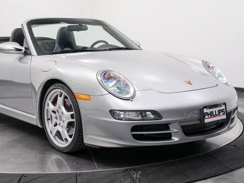 Used 2005 Porsche 911 Carrera S image 22