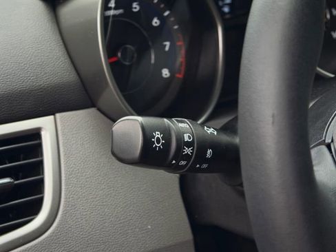 Used 2012 Hyundai Elantra Limited w/ Technology Pkg 5 FWD image 20