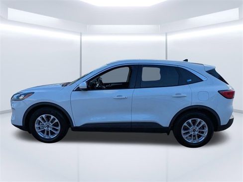 Used 2020 Ford Escape SE image 7