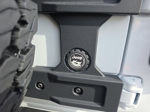 New 2026 Jeep Wrangler Unlimited Rubicon 392 w/ Quick Order Package 27X Moab AWD/4WD image 34