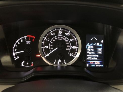 Used 2021 Toyota Corolla LE w/ Carpet Mat Package (TMS) image 22