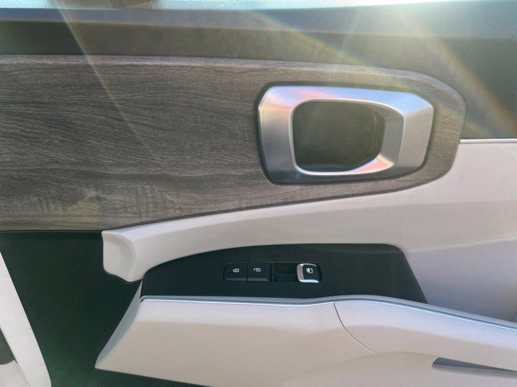 Used 2023 Kia Sorento EX w/ Panoramic Sunroof Package FWD image 39