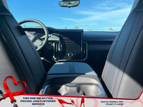 New 2026 GMC Acadia AT4 w/ Luxury Package image 16