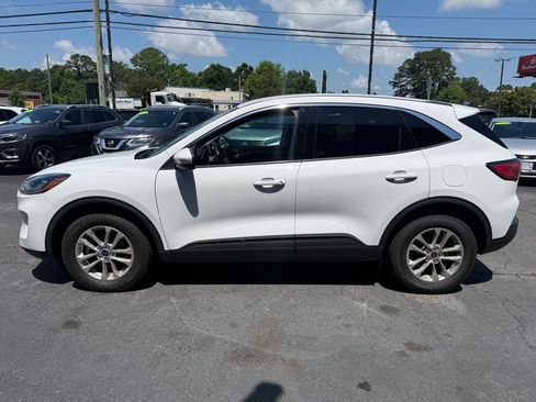 Used 2021 Ford Escape SE AWD/4WD image 4