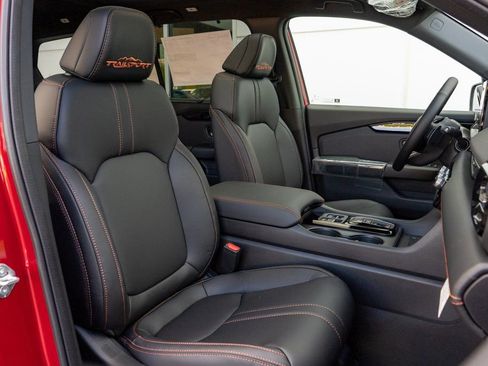 New 2025 Honda Pilot TrailSport image 18