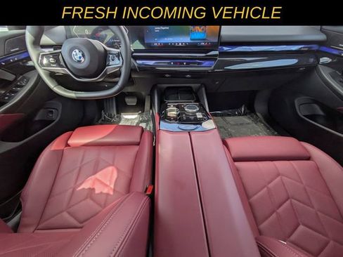 Used 2025 BMW 540i xDrive image 12