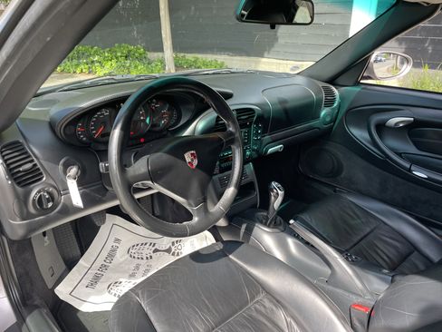 Used 2003 Porsche 911 Carrera 4 image 5