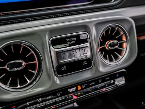 Used 2025 Mercedes-Benz G 63 AMG 4MATIC image 65