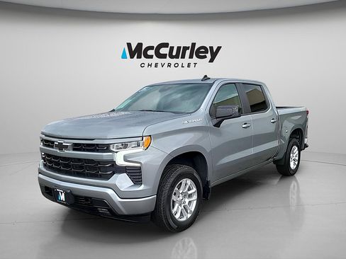 Used 2026 Chevrolet Silverado 1500 RST AWD/4WD image 3