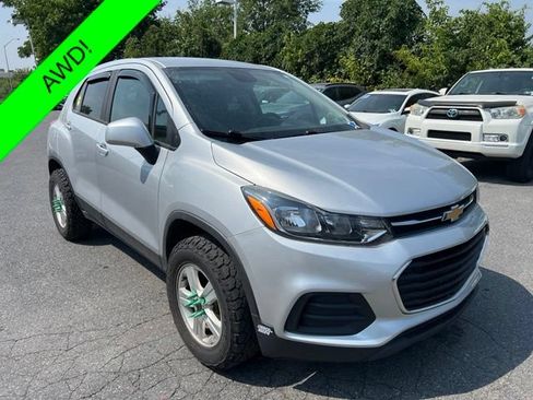 Used 2019 Chevrolet Trax LS w/ Tint and Cruise Package AWD/4WD image 1