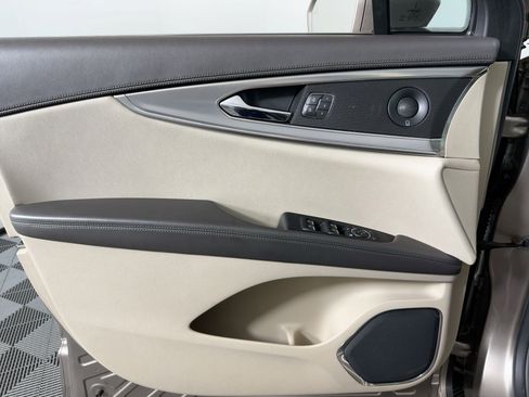 Used 2019 Lincoln Nautilus Reserve image 13
