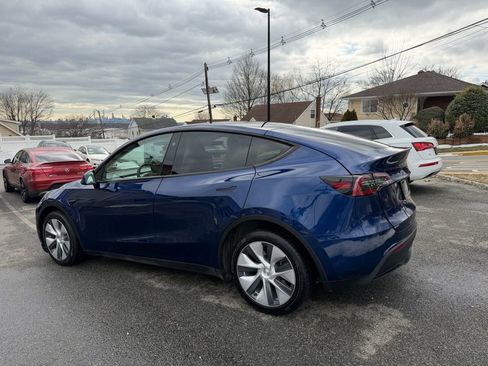 Used 2023 Tesla Model Y Long Range image 6