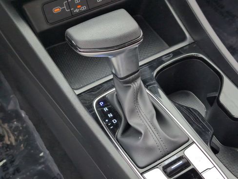 Used 2025 Hyundai Santa Cruz SEL FWD image 19