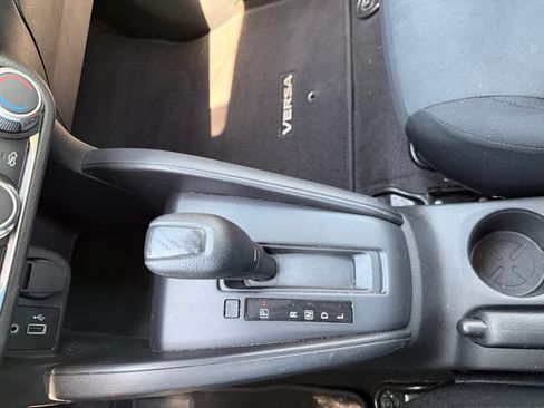 Used 2023 Nissan Versa S FWD image 23