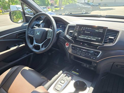 Used 2024 Honda Passport EX-L image 12