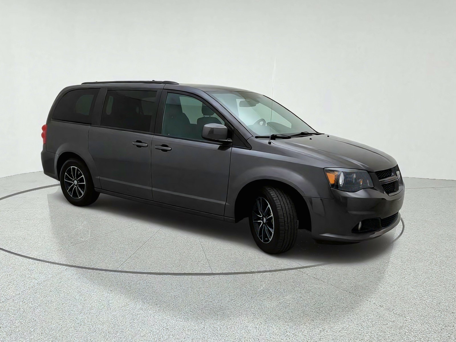 Used 2019 Dodge Grand Caravan GT FWD image 5