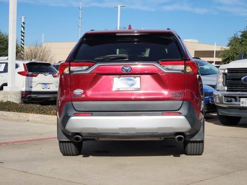 Used 2022 Toyota RAV4 Limited image 7