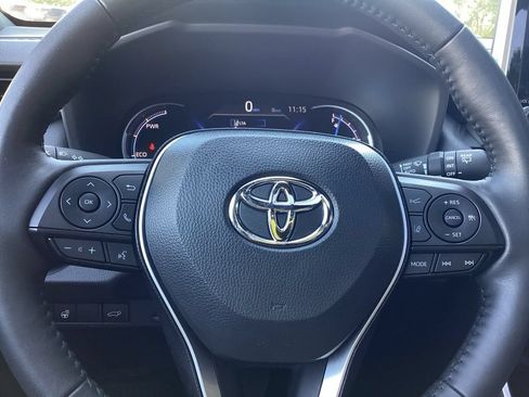 Used 2025 Toyota RAV4 SE w/ Convenience Package AWD/4WD image 18