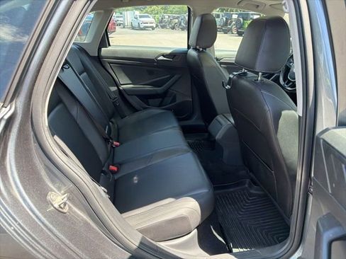 Used 2019 Volkswagen Jetta SE FWD image 13