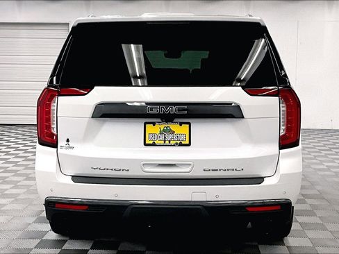 Used 2024 GMC Yukon Denali Ultimate AWD/4WD image 5