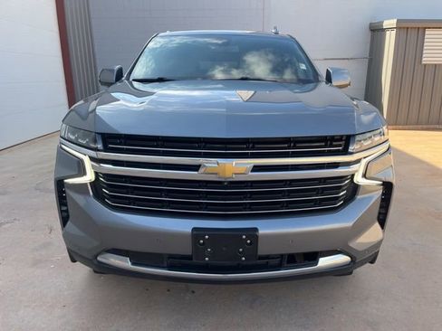 Used 2021 Chevrolet Tahoe LT w/ LT Signature Plus Package image 2