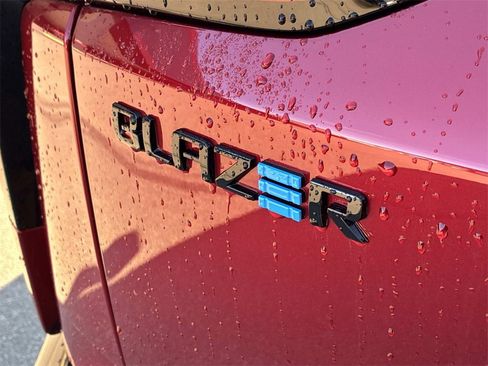 Used 2025 Chevrolet Blazer EV RS image 13