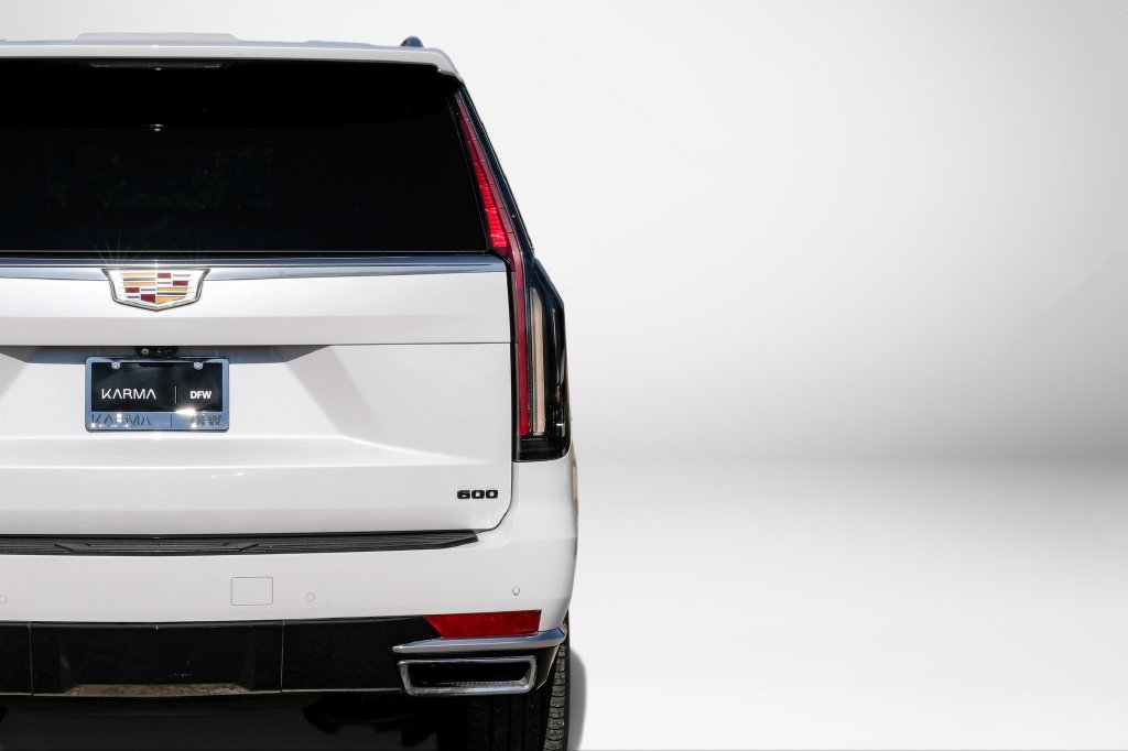 Used 2022 Cadillac Escalade Premium Luxury AWD/4WD image 50