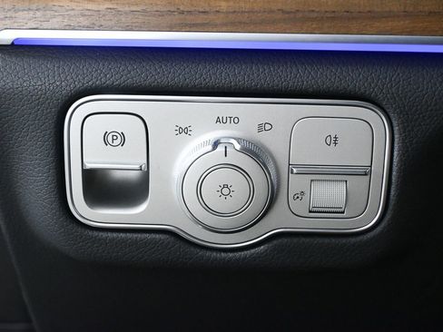 Certified 2026 Mercedes-Benz GLE 350 4MATIC image 9