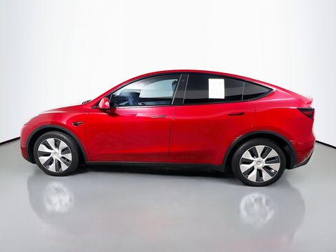 Used 2021 Tesla Model Y Long Range image 9