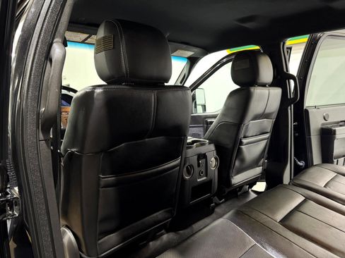 Used 2015 Ford F250 Lariat w/ Lariat Interior Package image 14