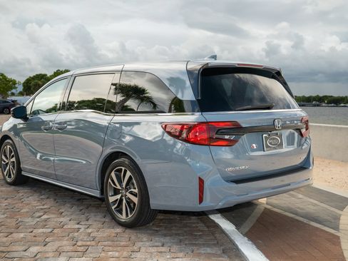 Used 2025 Honda Odyssey Sport-L image 8