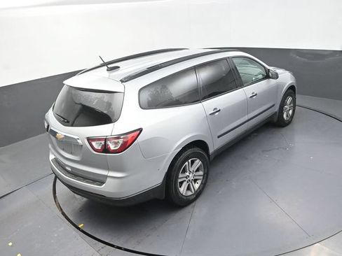 Used 2017 Chevrolet Traverse LS AWD/4WD image 29