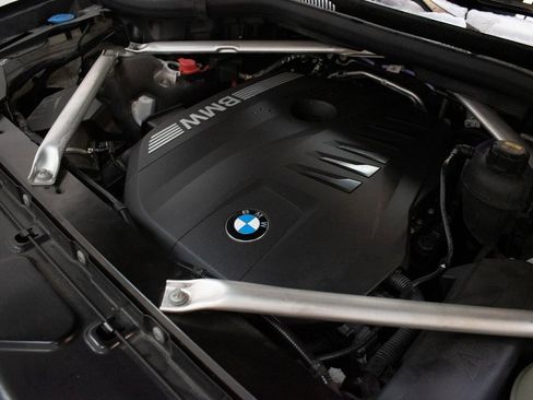 Certified 2023 BMW X7 xDrive40i w/ Executive Package image 10